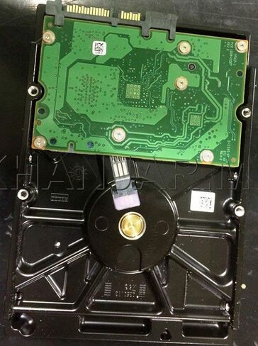 محرك الأقراص الصلبة HP MB0500GCEHF MB0500GCEHF HP 500GB 7.2K 6G MDL LFF SATA SC (متجدد) in Kuwait