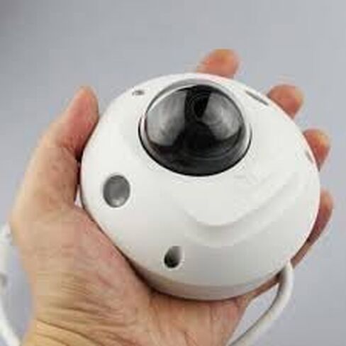 كاميرا Real HD DS-2CD2523G0-IS، عدسة 1080P 2MP 4MM MINI POE IP مدمجة، H.265+، WDR، دعم الصوت والإنذار، معيار IP66، IK08، مسافة IR 10M، حزمة مع قاعدة قناة CB120 DS-1280ZJ-DM46 in Kuwait