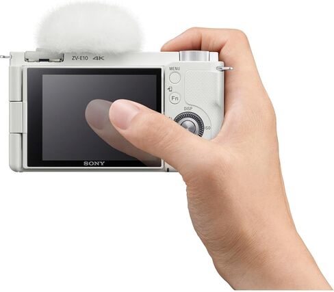 كاميرا Sony ZV-E10 بدون مرآة مع مجموعة عدسات مقاس 16-50 مم f/3.5-5.6 II (أبيض) | مستشعر APS-C بدقة 24.2 ميجابكسل، والتركيز البؤري التلقائي للعين في الوقت الحقيقي، وفيديو بدقة 4K، وشاشة قابلة للطي | لمدونات الفيديو والمحتوى (ZVE10KW) + بطاقة سعة 64 جيجاباي in Kuwait