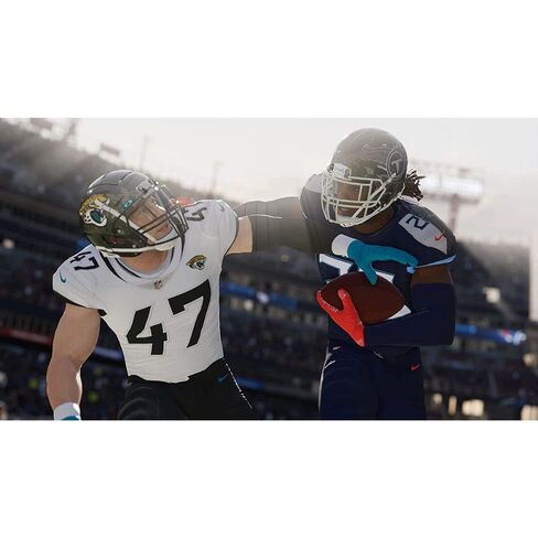 Madden NFL 22 - PlayStation 5 (Renewed) in Kuwait
