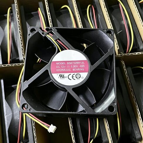 DS07025R12L 70x70x25mm DC 12V 3.6W 0.3A 7025 7cm 3-Wire Hydraulic Bearing Cooling Fan in Kuwait