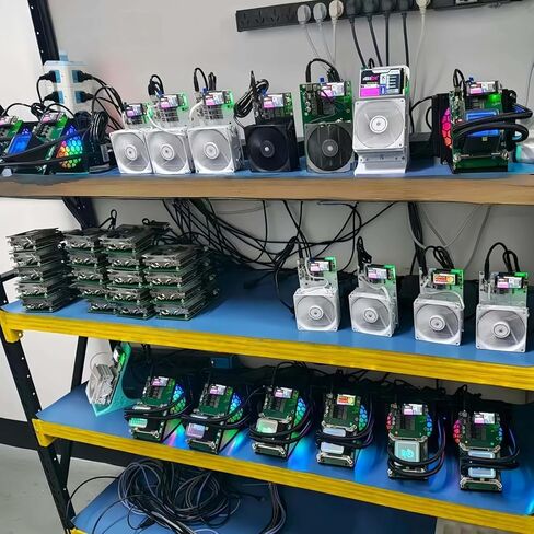 Nerdqaxe++ Bitcoin Miner، 4.8 TH/s، 4X BM1370 Chip، 2.4G Wi-Fi، مصدر مفتوح، آلة تعدين التوصيل والتشغيل in Kuwait