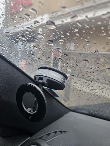 Magnetic car Phone Holder with Vacuum Suction Base in Kuwait