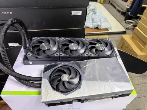 (بدون وحدة معالجة الرسومات) بطاقة رسومات MSI GeForce RTX 5090 Suprim Liquid، فقط كديكور أو عرض، نموذج قابل للتجميع، شكل بطاقة، تزيين غرفة الألعاب أو المكتب in Kuwait