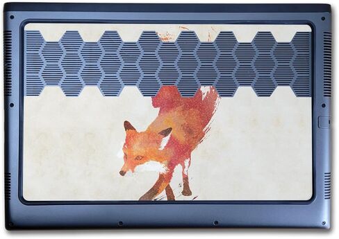 غلاف كمبيوتر محمول لامع لامع متوافق مع Alienware M16 R2 (2024) - Vulpes Fox - غطاء لاصق واقٍ ملتف من الفينيل 3M ممتاز - سهل التطبيق | صُنع في الولايات المتحدة الأمريكية بواسطة MightySkins in Kuwait