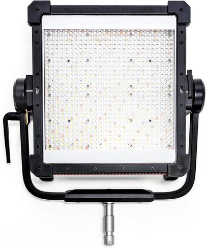 لوحة إضاءة Aputure NOVA II 1x1 BLAIR-CG LED مع حقيبة صلبة متدحرجة in Kuwait