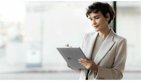 تابلت Microsoft Surface Pro 10 Business، شاشة لمس PixelSense 13 بوصة 2880x1920، Intel Core Ultra 5 (12-Core)، ذاكرة الوصول العشوائي 16 جيجابايت، 256 جيجابايت SSD، Windows 11 Pro، WiFi 6E، بطارية 19 ساعة، بلاتينيوم (متجدد) in Kuwait