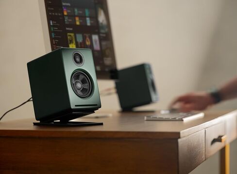 مكبرات صوت Audioengine A2 ذات إصدار محدود باللون الأخضر غير اللامع مع حوامل معدنية خضراء DS1M للموسيقى والألعاب والأفلام والاستوديوهات والمساكن وغرف النوم والمكاتب in Kuwait