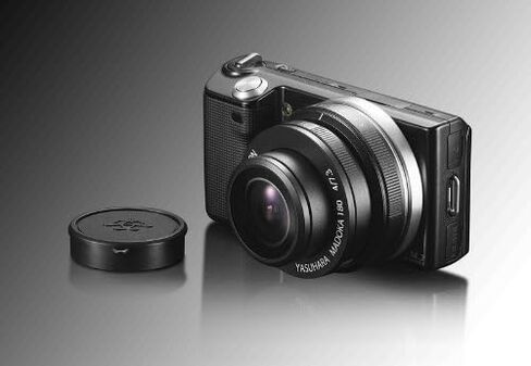عدسة عين السمكة ذات زاوية واسعة للغاية بزاوية 180 درجة من MADOKA لكاميرات Sony E Mount بدون مرآة (متوافقة مع سلسلة Nex) - 7.3 مم، f/4، تركيز يدوي، IS رقمي، طلاء متعدد in Kuwait