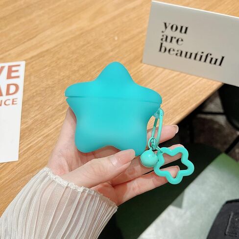 MINSCOSE لحافظة AirPods الجيل الرابع، تصميم نمط نجمة ثلاثية الأبعاد لطيف ومضيئ مع سلسلة مفاتيح Kawaii Star، غطاء سماعات أذن واقي من السيليكون الناعم مع مجموعة أدوات تنظيف للفتيات والنساء - أزرق in Kuwait