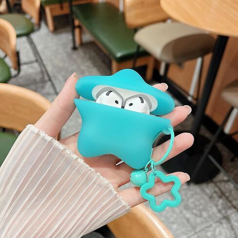 MINSCOSE لحافظة AirPods الجيل الرابع، تصميم نمط نجمة ثلاثية الأبعاد لطيف ومضيئ مع سلسلة مفاتيح Kawaii Star، غطاء سماعات أذن واقي من السيليكون الناعم مع مجموعة أدوات تنظيف للفتيات والنساء - أزرق in Kuwait