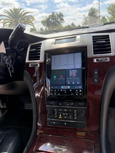 ستيريو سيارة 4+64G 9.7In لـ SLS/Escalade 2007-2012 2011 2010 2009 2008 w/GPS Navigation مع Carplay w/Android Auto Screen لمس راديو السيارة وكاميرا احتياطية in Kuwait