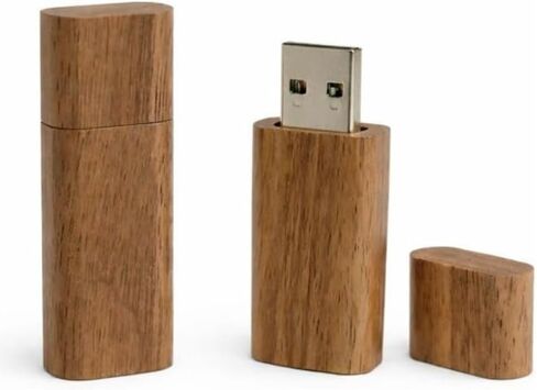 محرك أقراص فلاش USB خشبي شخصي سعة 8 جيجابايت - USB 3.0 مع خشب الجوز، مقطوع بشكل دائري مع غطاء in Kuwait