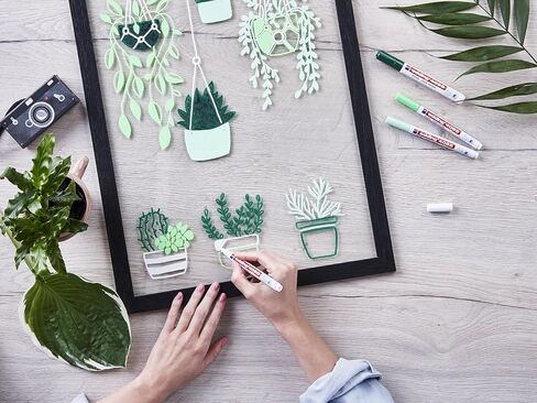 edding 4085 chalk marker - black - 1 chalk pen - round nib 1-2 mm - fine-nib wet wipe pen for chalkboards, windows, glass, mirrors - liquid chalk marker pens for opaque coverage in Kuwait