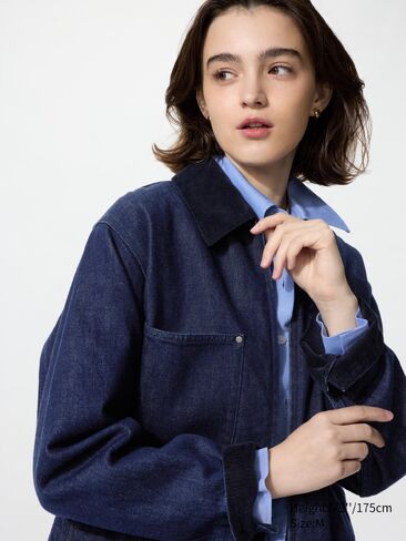 سترة قصيرة بسحاب من Uniqlo | الدنيم in Kuwait