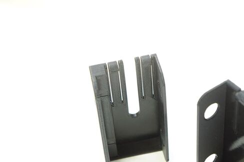 حامل مثبت على الحائط/أسفل المكتب لمحطة الإرساء D6000 من Dell in Kuwait