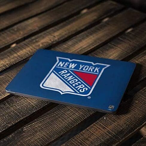 غلاف كمبيوتر محمول من Skinit متوافق مع جهاز MacBook Air 13in Retina (2018-2019) - تصميم مرخص رسميًا من NHL New York Rangers in Kuwait