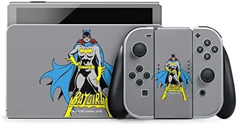 ملصق Skinit المخصص للألعاب متوافق مع Nintendo Switch OLED (2021) - تصميم DC Comics Batgirl Classic Art Pose المرخص رسميًا in Kuwait