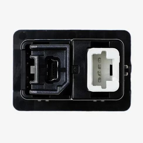 795405022 28023-5AA0A AUX/USB منفذ منفذ الصوت المساعد متوافق مع نيسان مورانو ألتيما 2015-2018 in Kuwait