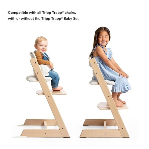 وسادة الأطفال Stokke Tripp Trapp، قلوب حلوة - أضف النعومة والدعم والراحة إلى مجموعة الأطفال Tripp Trapp الخاصة بك - يمكن غسلها في الغسالة + مصنوعة من القطن العضوي - تناسب جميع كراسي Tripp Trapp in Kuwait