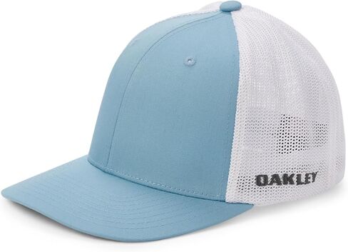 Oakley Standard Golf Cresting Trucker Hat in Saudi Arabia