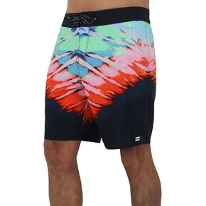 شورت Billabong الرجالي Standard Sundays Pro، مطاط للأداء في 4 اتجاهات، درزة خارجية 45.72 سم، ساحلي in Saudi Arabia