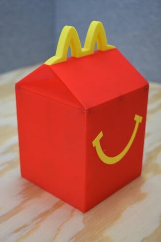 MTG Happy Meal Deck Box – Commander, EDH Storage - 100 Card Storage Container for Card Games in Kuwait
