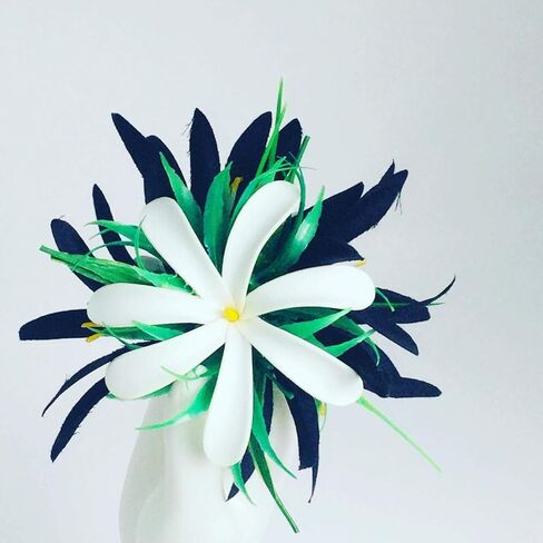 White Tahitian Tiare Tropical Aloha Flower Hair Clip for Women Luau Hula Costume Beach Tiki Party Hair Accessory in Kuwait