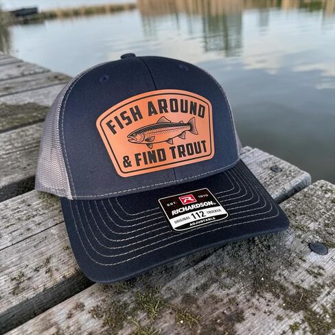 قبعة صيد الأسماك المضحكة من BUBBLEHEAD INK 'Fisharound and Find Trout' للرجال، قبعة سائق الشاحنة الجلدية، ريتشاردسون 112 Snapback، هدية صيد سمك السلمون المرقط للأب والزوج والصديق باللون الأسود in Kuwait