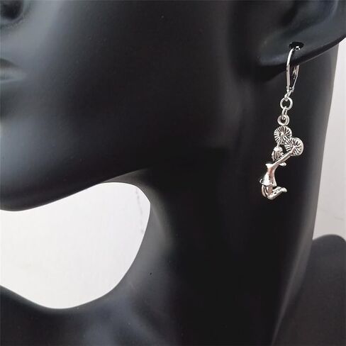 Cheerleader Lever Back Earrings, Sport Fans Cheer Jewelry, Cute Ear Clip for Cheerleading Lovers in Kuwait