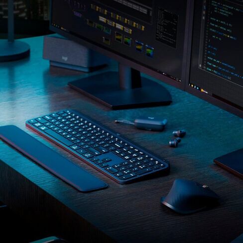 Logitech Keyboard in Kuwait