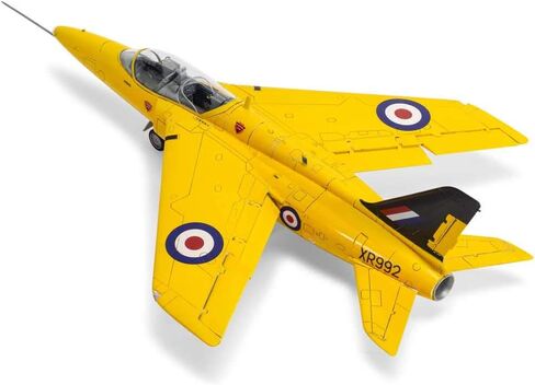 مجموعة هدايا Airfix Model Airplane Kit - A09192 Hawker Hunter FGA.9/FR.10/GA.11، مجموعات نماذج الطائرات البلاستيكية للبالغين والأطفال 8+، مستوى المهارة 3، نماذج الطائرات العسكرية WW2 بمقياس 1:48 in Saudi Arabia