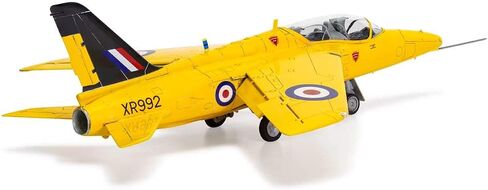 مجموعة هدايا Airfix Model Airplane Kit - A09192 Hawker Hunter FGA.9/FR.10/GA.11، مجموعات نماذج الطائرات البلاستيكية للبالغين والأطفال 8+، مستوى المهارة 3، نماذج الطائرات العسكرية WW2 بمقياس 1:48 in Saudi Arabia
