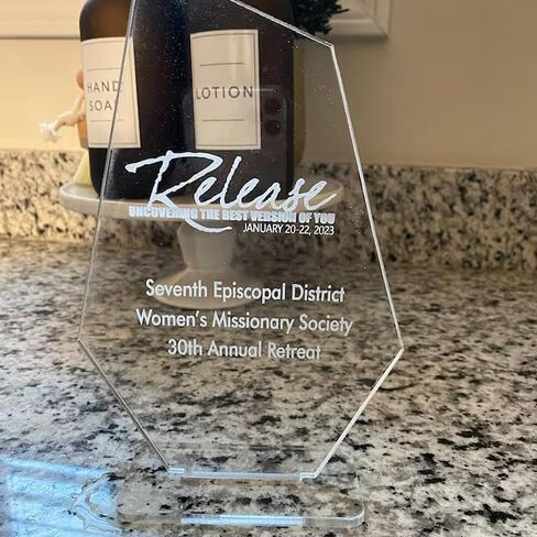 لوحة جائزة أكريليك مخصصة، لوحة جائزة مخصصة تقدير الموظف للتقاعد جائزة الشركة هدية مخصصة لوحة جائزة مخصصة ديكور أكريليك محفور in Kuwait
