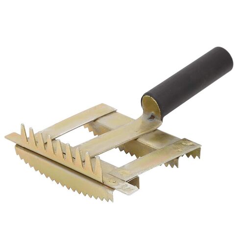 Antipruritic Hair Rake Comb for Cattle with Comfortable Grip, 100% Brand New 8.6oz Cattle Hair Brush in Kuwait