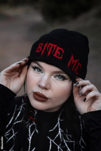 VampireFreaks Bite Me Beanie باللون الأسود in Saudi Arabia