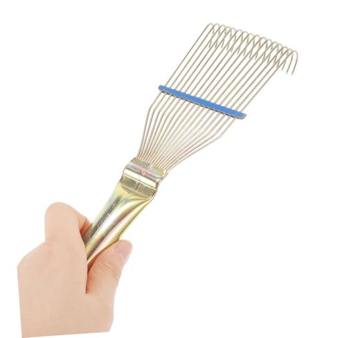SEWACC 2pcs Livestock Grooming Comb Set – Cattle Shedding Brush and Horse Scratching Tool with Steel Rake for Wool Cleaning and Animal Hair Removal in Kuwait
