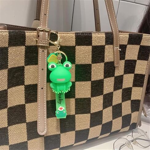 Ergugos Cartoon Animal Keyrings Key Chain Frog Keychain Woman Man PVC Pendant Keyring Kawaii Frog Key chain Cute Car Bag Pendant Jewelry Accessories Gift in Saudi Arabia