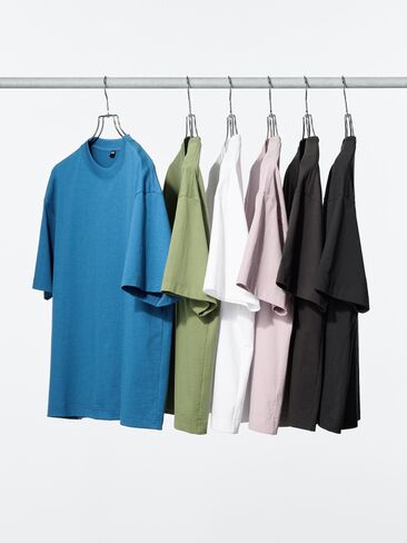 Uniqlo بوكسي اقتصاص تي شيرت in Kuwait