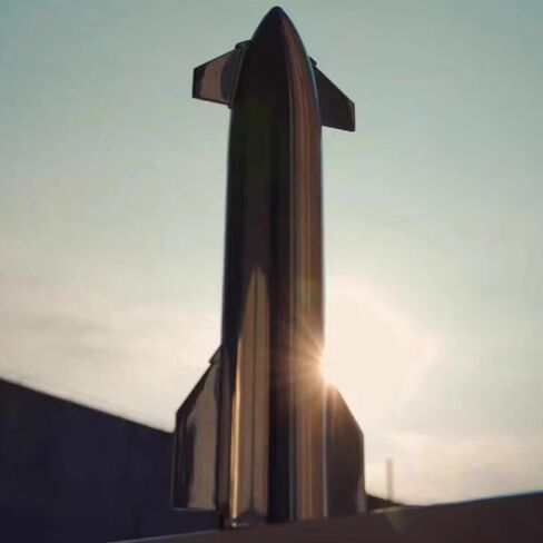 SpaceX Starship Rocket Model with Metallic Texturel - Launcher Toy Heavy Falcon 9 Dragon Creative Desktop Ornament, Aircraft Toy, Ideal Gift for Kids for Space NASA Lover in Kuwait