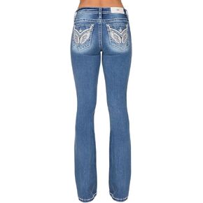 Miss Me Women's Mid Rise Bootcut Jeans, Faux Flap Pockets with Western White Wings, Boot Cut Stretch Denim Pants, Slim Fit