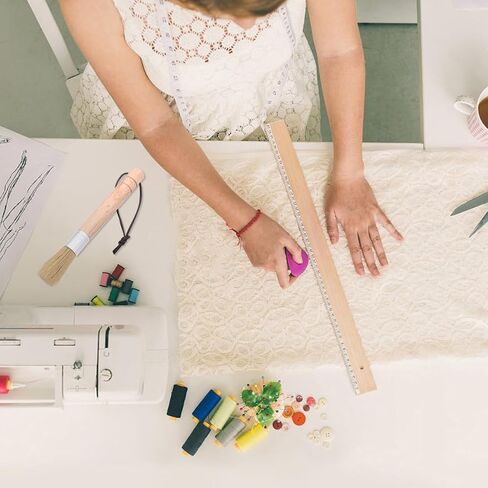 قطعتان من فرشاة التنظيف لآلة الخياطة، فرشاة الوبر بمقبض خشبي مع حزام للتعليق، فرشاة شعر ناعمة لتنظيف الوبر من ماكينات الخياطة، أدوات الخياطة (خشب الصندل الأسود) in Kuwait