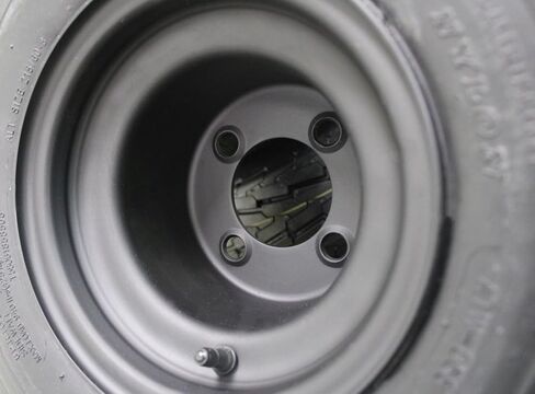 إطارات وعجلات Antego Matte Black 18.5x8.50-8 (215/65-8) DOT - مجموعة من 2 لعربات الجولف، نطاق تحميل 6 طبقات C، طويل الأمد (2) in Kuwait