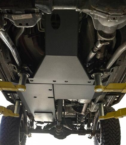 Paramount 81-25701A 2018-2020 3.6L Jeep Wrangler JL 4-Door Engine Skid Plate in Kuwait