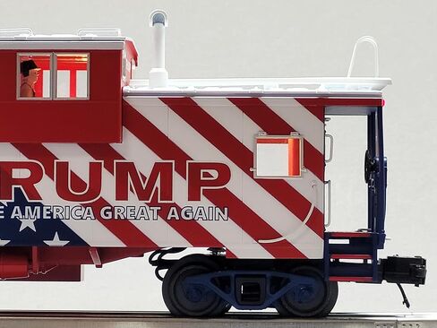 Extended Vision Caboose 'Donald J. Trump' #4547 بواسطة قطارات MTH الكهربائية in Kuwait