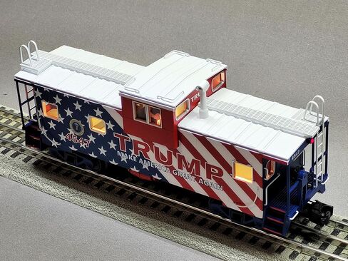 Extended Vision Caboose 'Donald J. Trump' #4547 بواسطة قطارات MTH الكهربائية in Kuwait
