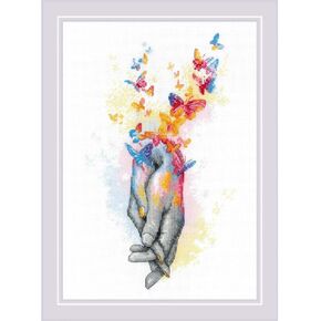 RIOLIS Counted Cross Stitch kit Love is in The Air in Kuwait