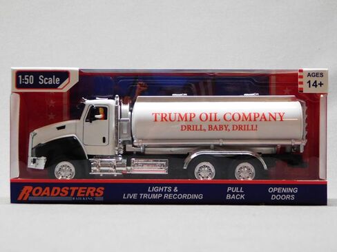 شاحنة خزان النفط MTH RAILKING دونالد جي ترامب DIE-CAST مقاس 1:50 مقياس O 30-50121 in Kuwait