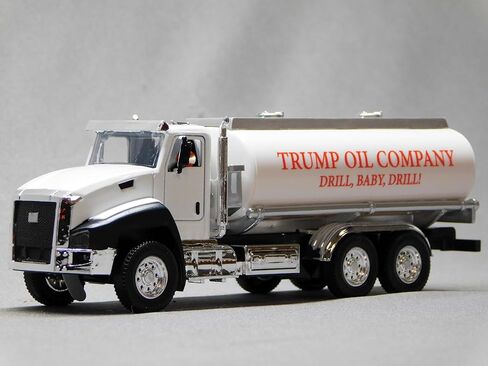 شاحنة خزان النفط MTH RAILKING دونالد جي ترامب DIE-CAST مقاس 1:50 مقياس O 30-50121 in Kuwait
