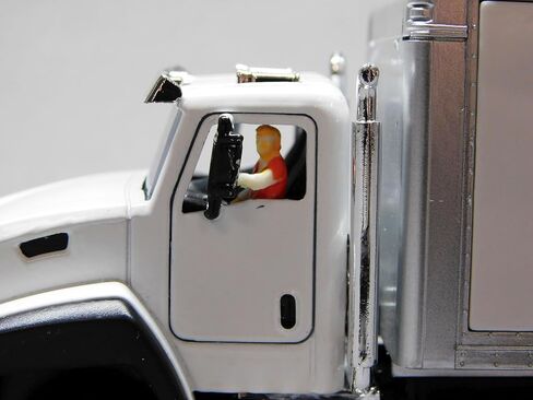 شاحنة صندوقية من MTH RAILKING دونالد جي ترامب DIE-CAST بمقياس 1:50 مقاس O 30-50120 in Kuwait